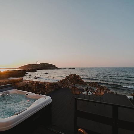 Portara Seaside Luxury Suites Naxos City Εξωτερικό φωτογραφία