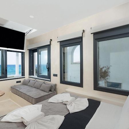 Portara Seaside Luxury Suites Naxos City Εξωτερικό φωτογραφία