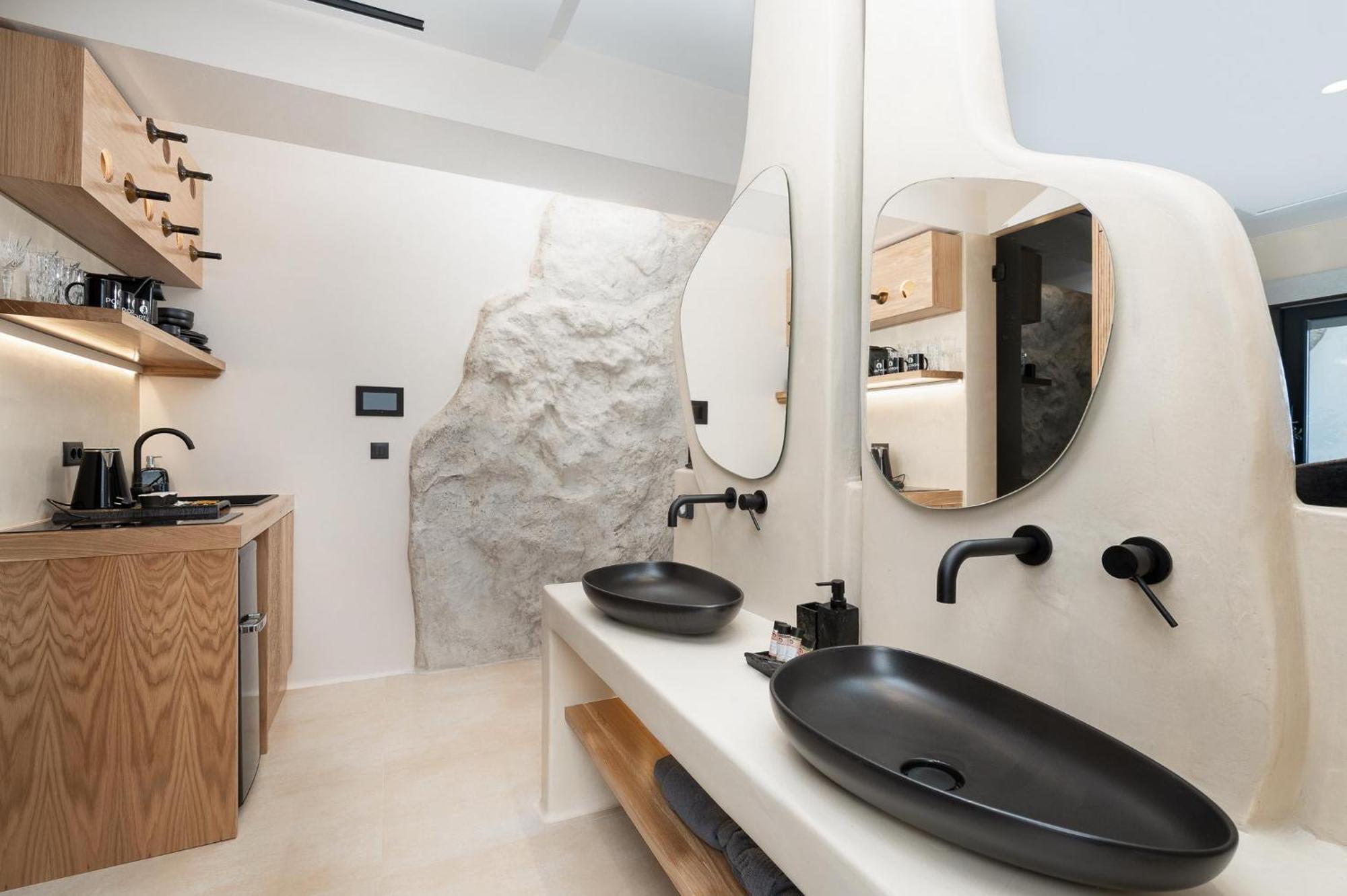 Portara Seaside Luxury Suites Naxos City Εξωτερικό φωτογραφία