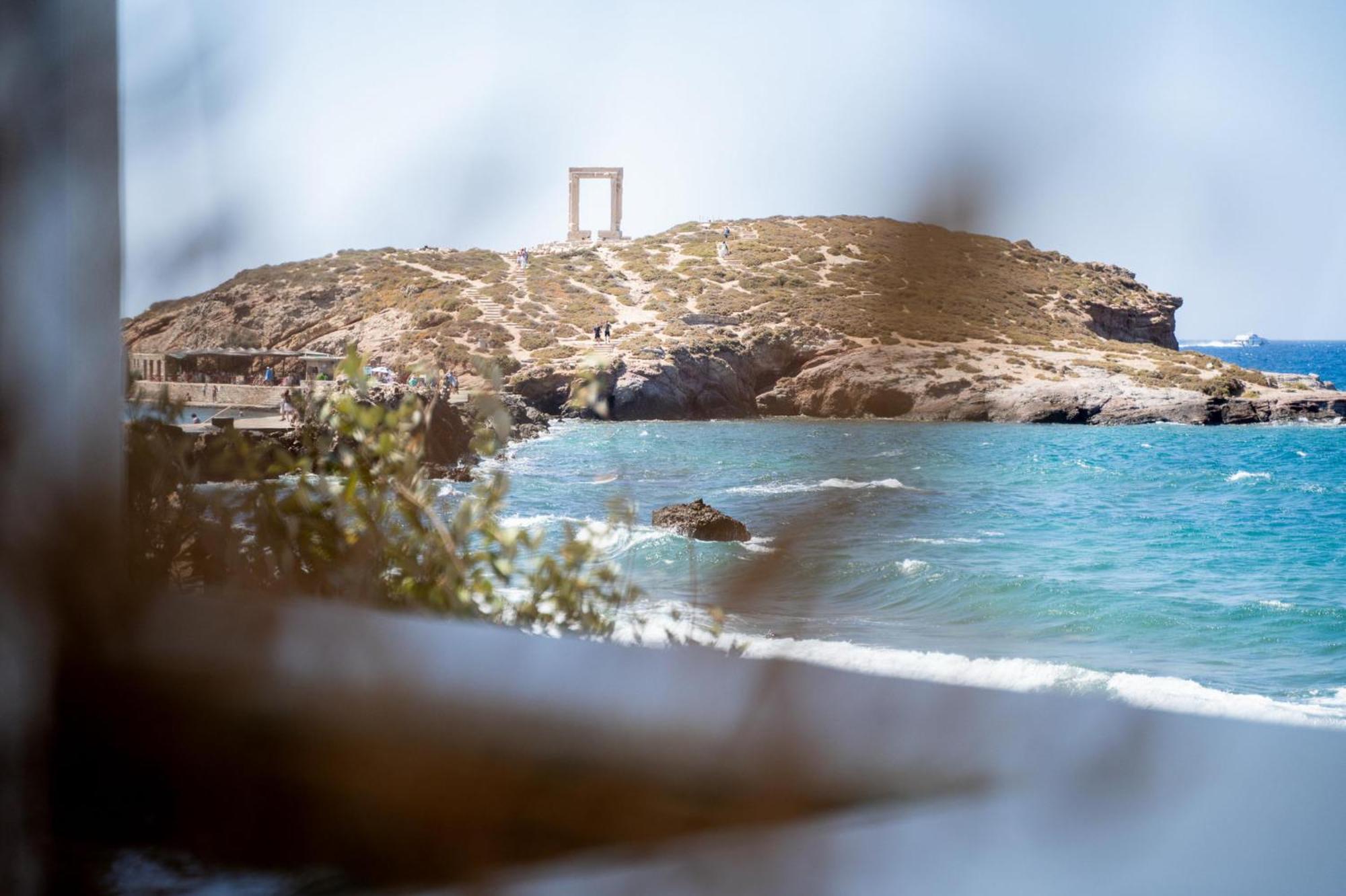 Portara Seaside Luxury Suites Naxos City Εξωτερικό φωτογραφία