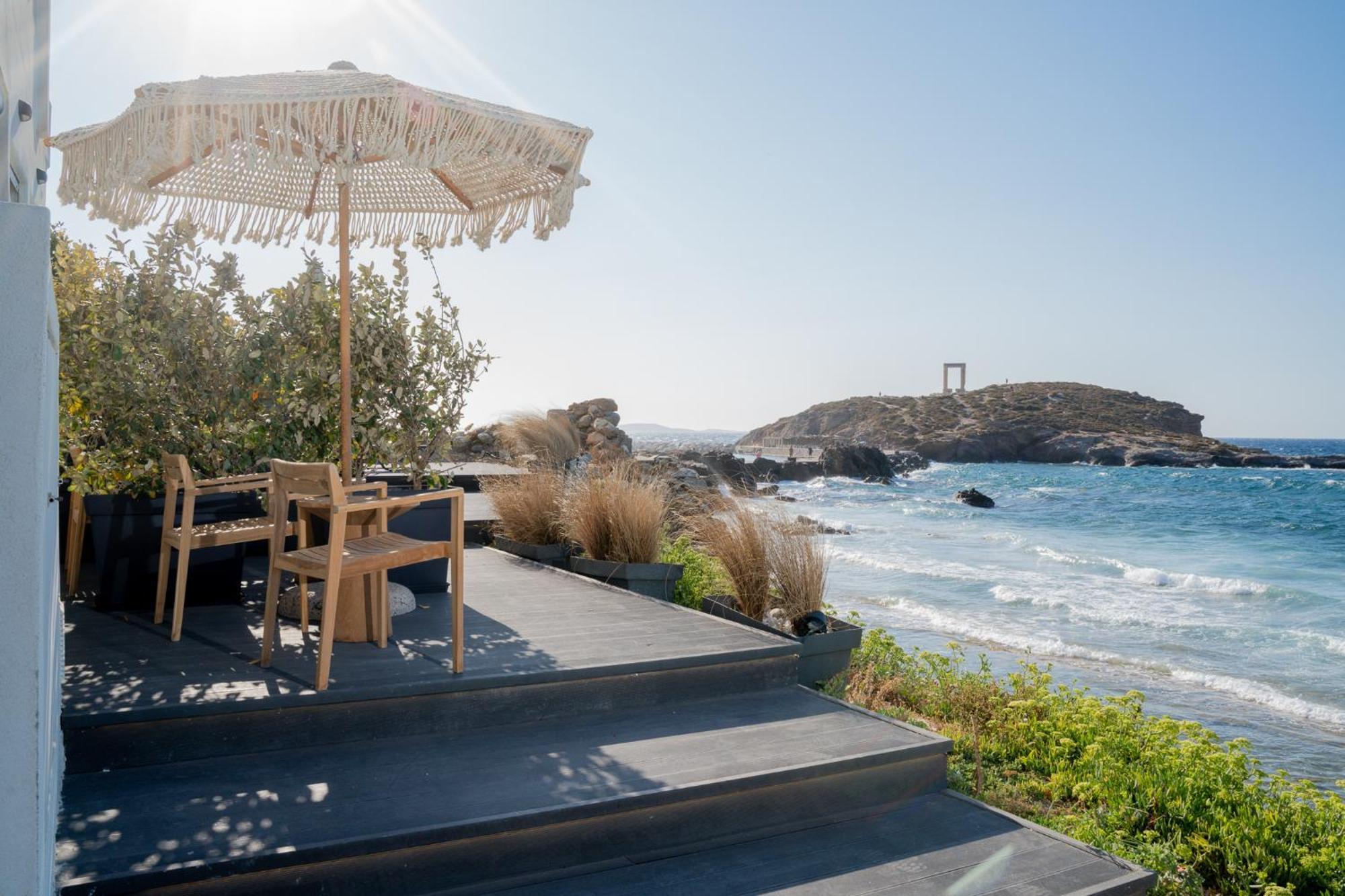 Portara Seaside Luxury Suites Naxos City Εξωτερικό φωτογραφία