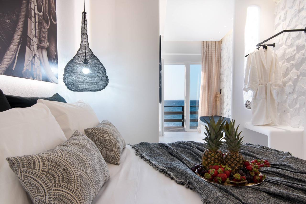 Portara Seaside Luxury Suites Naxos City Εξωτερικό φωτογραφία