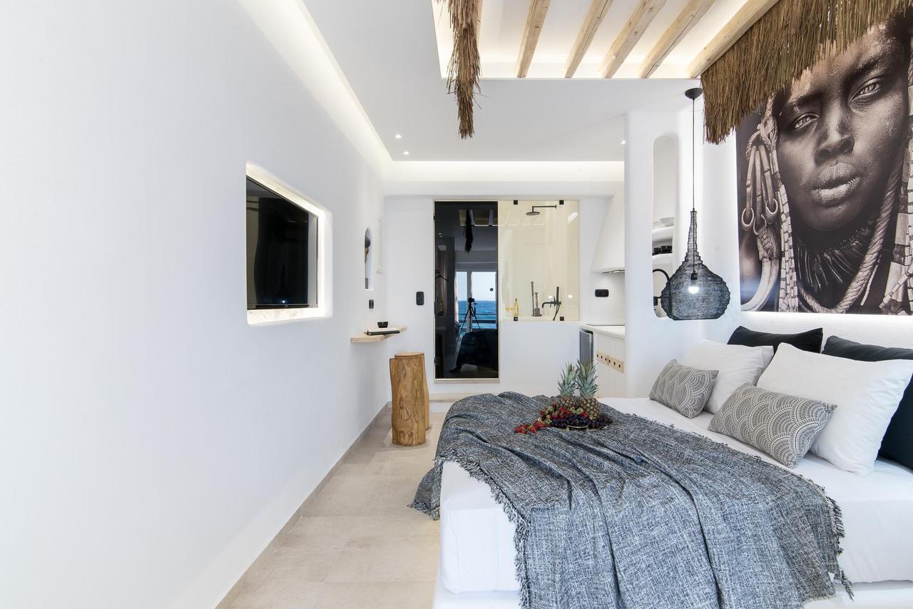 Portara Seaside Luxury Suites Naxos City Εξωτερικό φωτογραφία