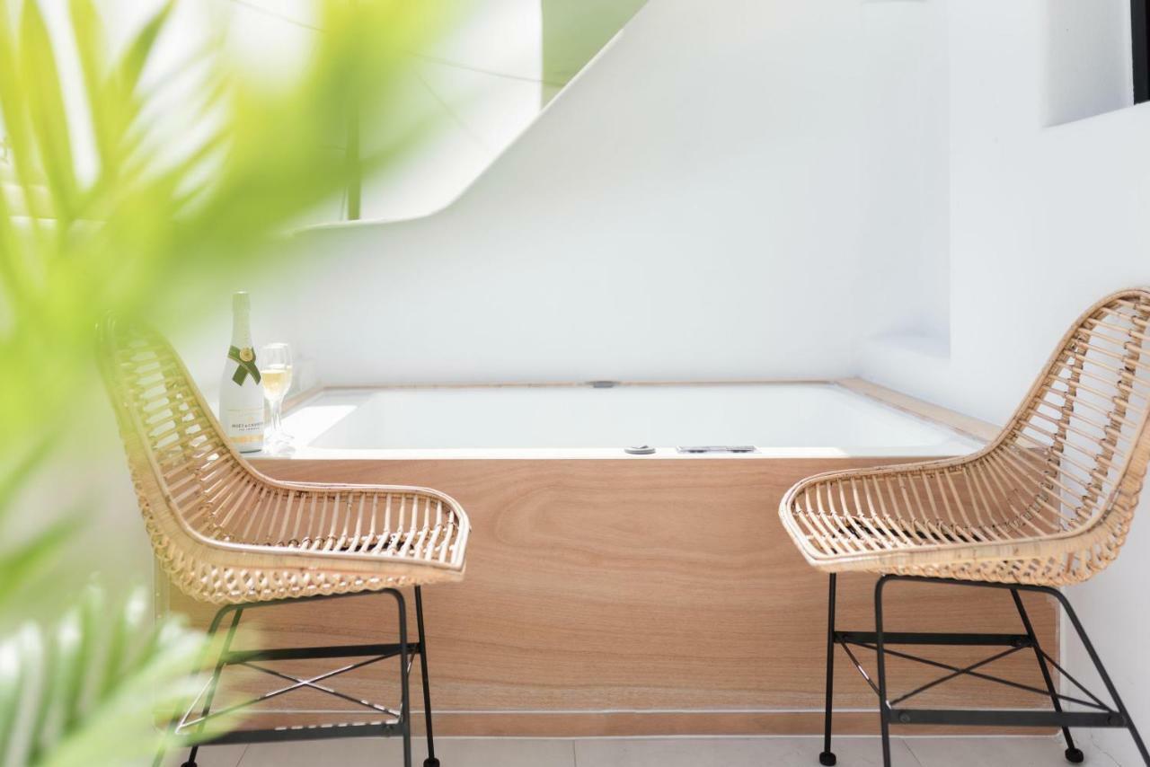 Portara Seaside Luxury Suites Naxos City Εξωτερικό φωτογραφία
